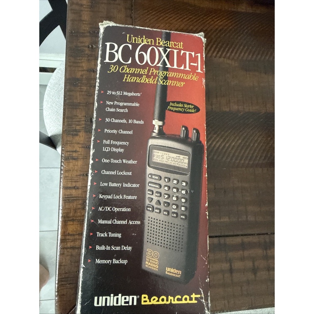 Uniden Bearcat BC60XLT-1 30 Channel Programmable Handheld Scanner NIB Damage box